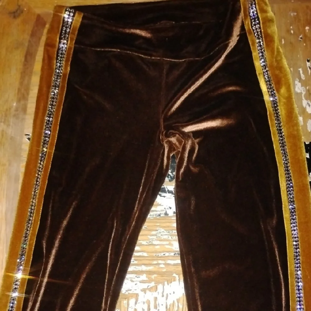 Dolce & Gabbana Brown Velvet Pants - Picture 3 of 5